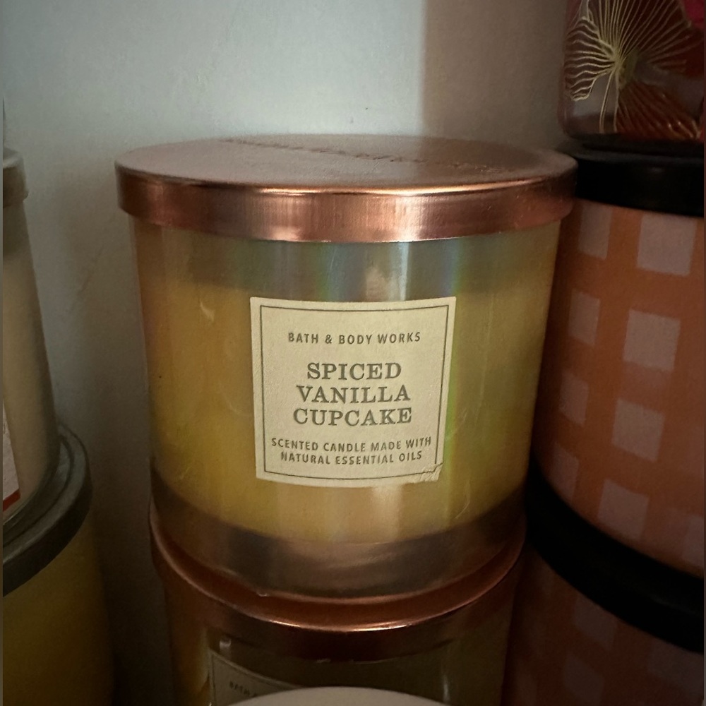 BBW Spiced Vanilla Cupcakes